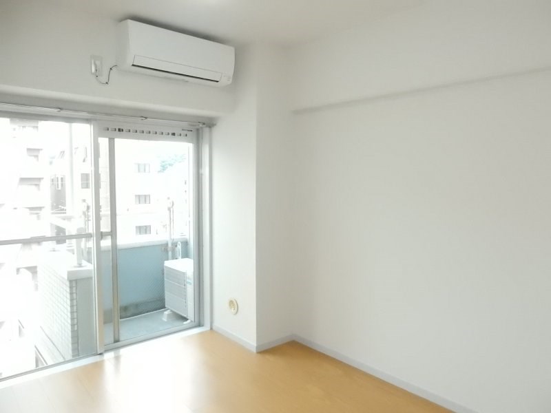 グランドゥール登戸 リビング