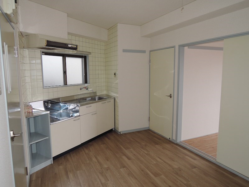 サンライズビル リビング