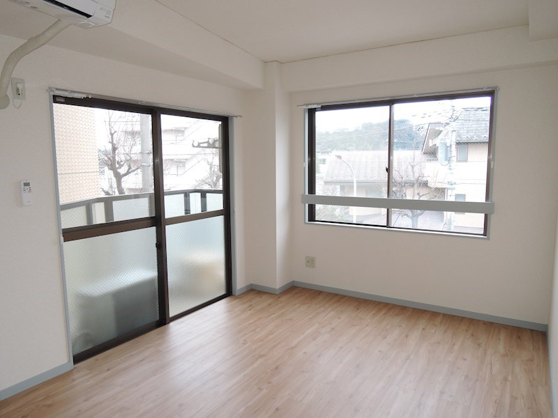 サンライズビル ベッドルーム