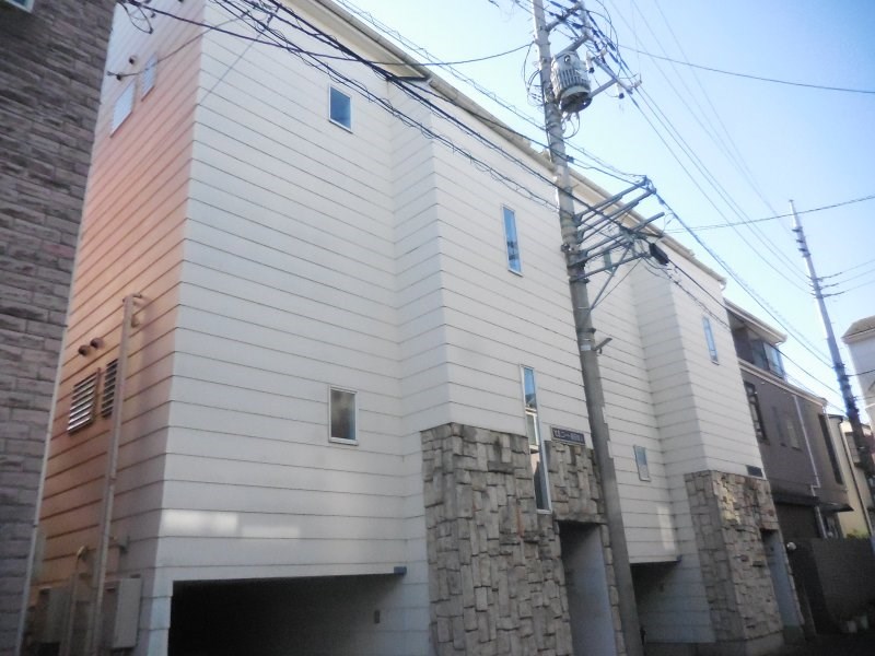 Y・S・コート稲田堤A棟  101号室 外観