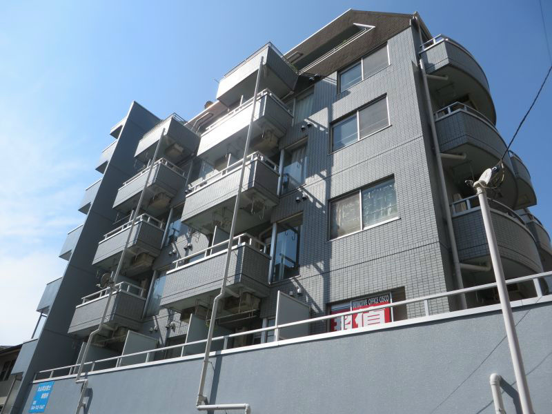 グランドゥール登戸 504号室 外観