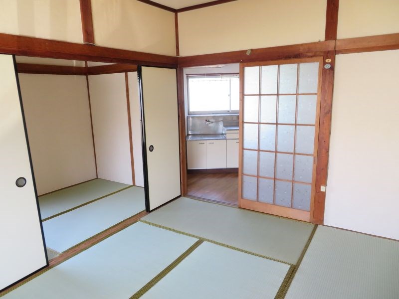 横田荘  リビング