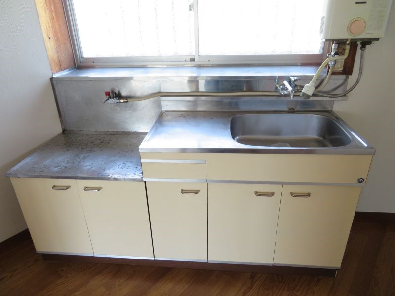 横田荘  キッチン