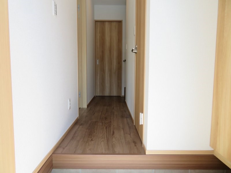 グランソフィア松南 II 玄関