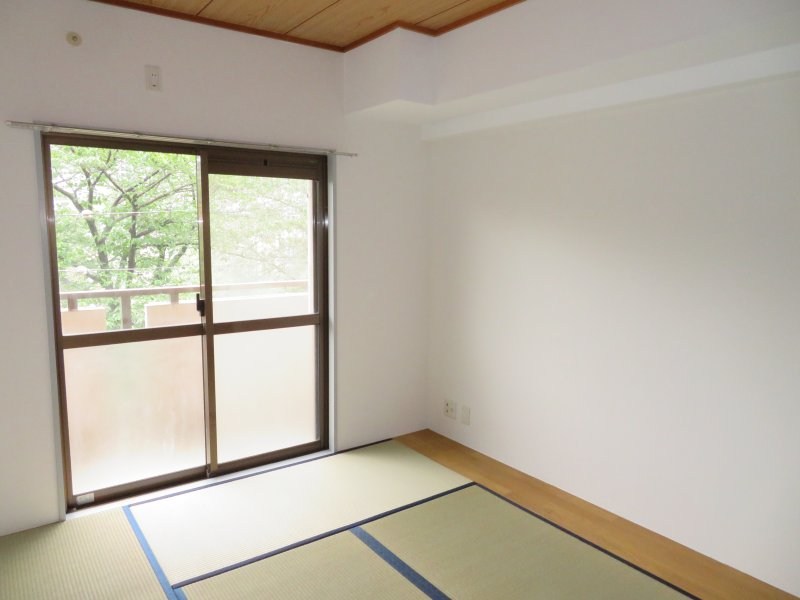 小松屋ビル ベッドルーム