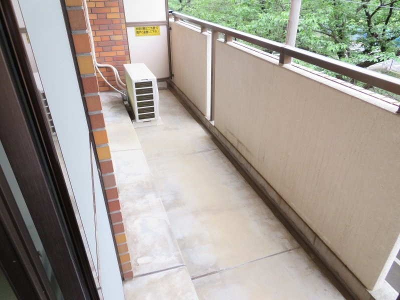 小松屋ビル ベランダ