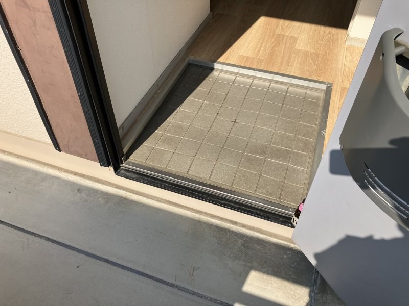 ロイヤルドーム№3 玄関