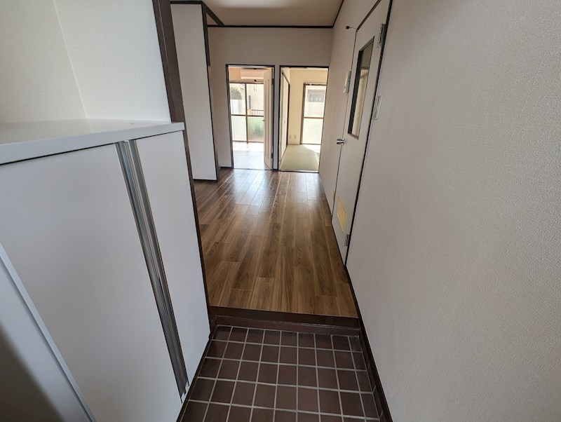 コーポ上平尾 玄関