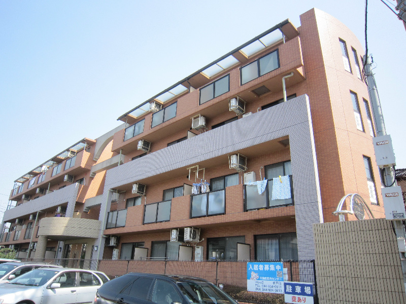 クリア・パーシモン 202号室 外観