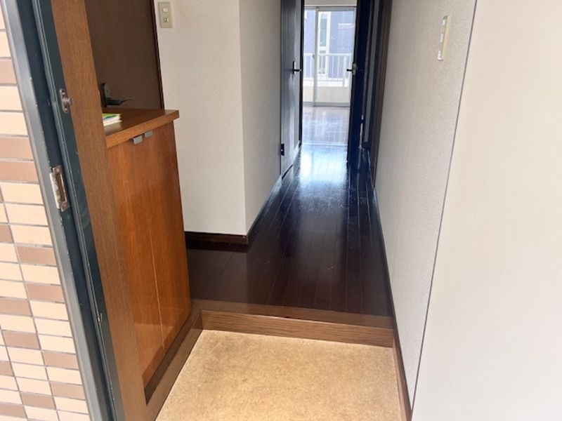 レフォール登戸 玄関