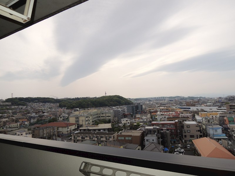 メゾンドシャングリラA棟 ベランダ