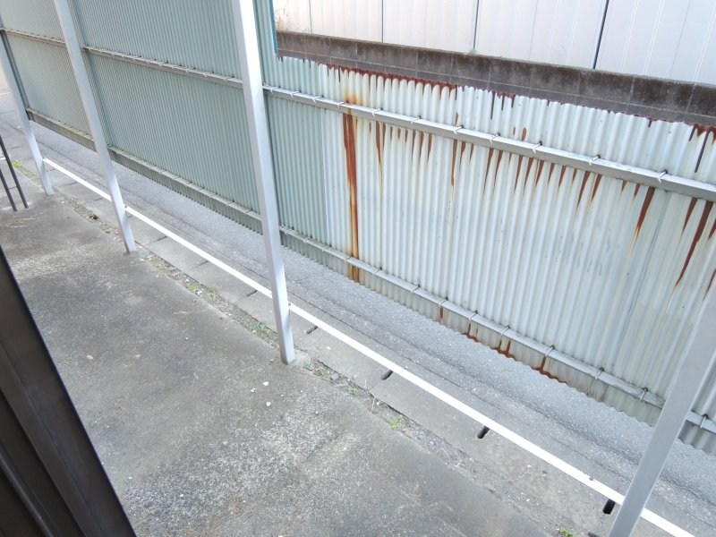 久保寺アパート 2号 ベランダ