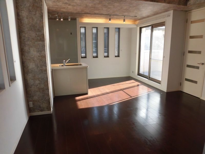 リンジュドゥプリム リビング