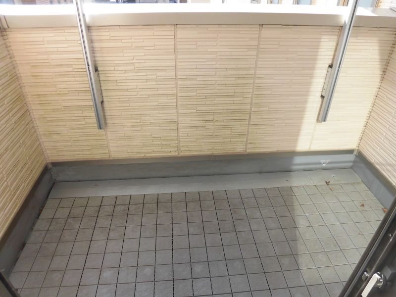 リンジュドゥプリム ベランダ