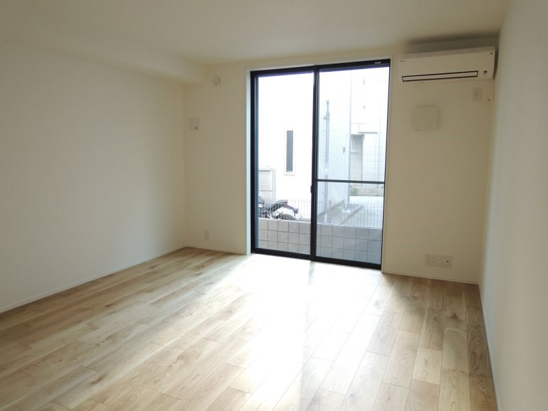 ルクス リビング