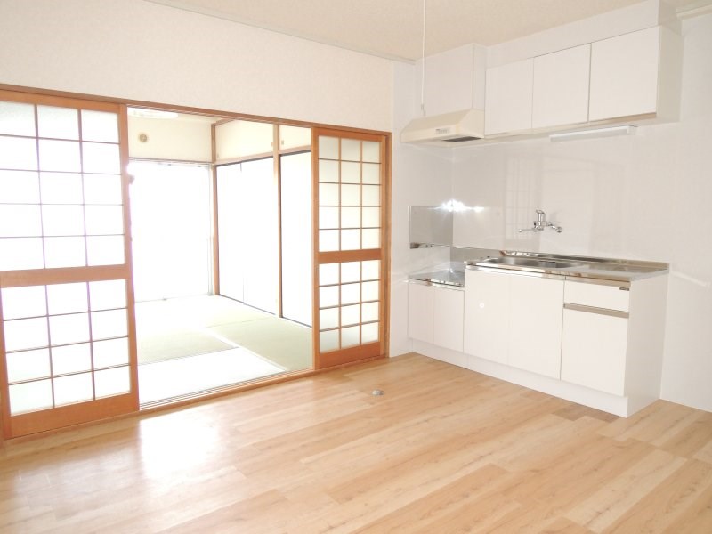 フラワーマンション  リビング