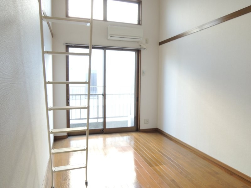 ペアハイム III リビング