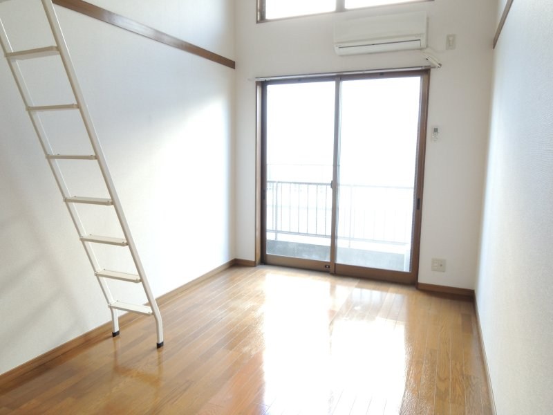 ペアハイム III ベッドルーム