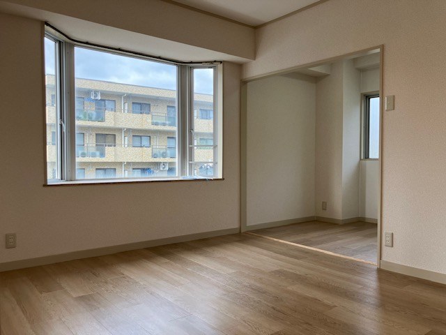 メゾン寺尾台 リビング