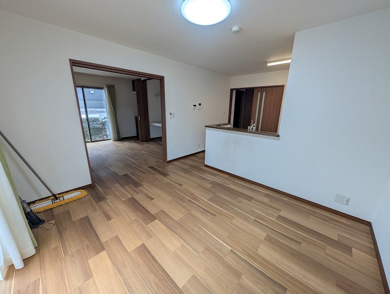 坂浜4丁目貸家 リビング