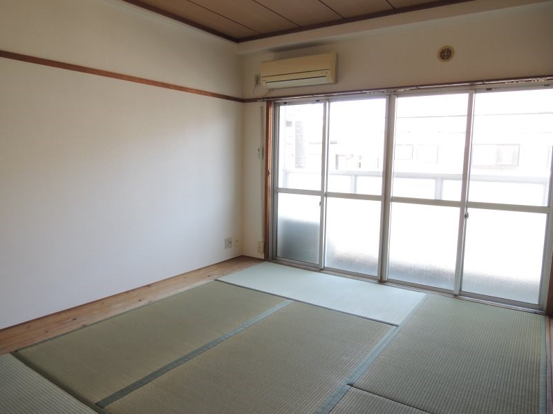 フラワーマンション ベッドルーム