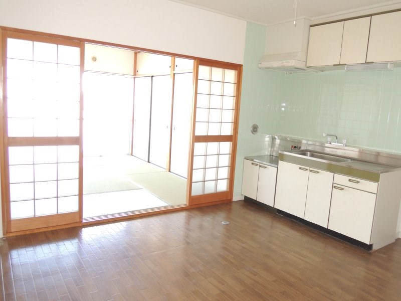 フラワーマンション リビング