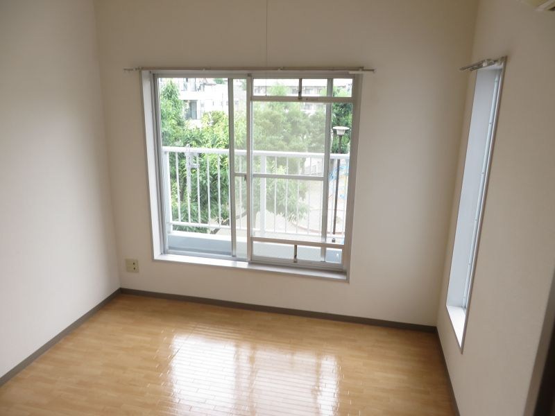 栗谷二番館 ベッドルーム