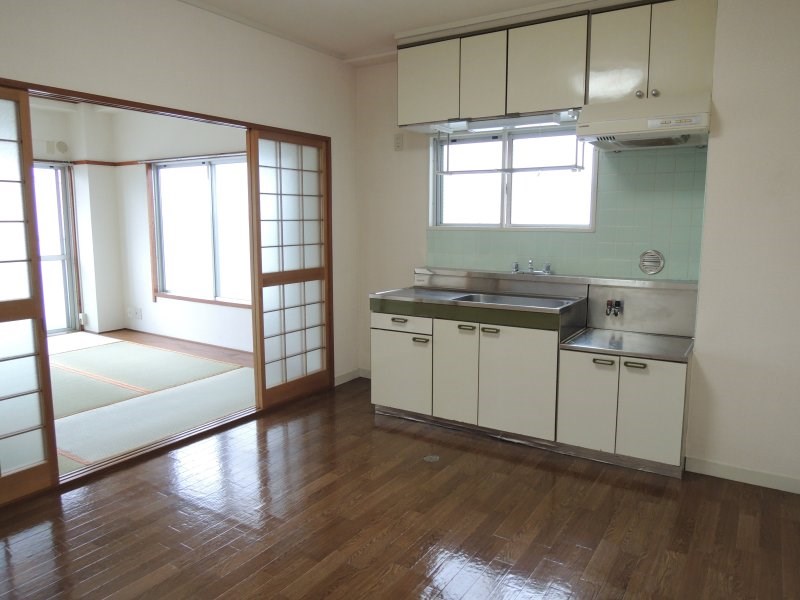 フラワーマンション リビング