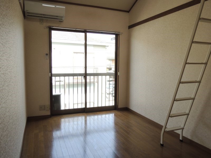 ペアハイム III  リビング