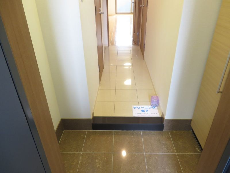 ヨシザワ18マンション 玄関