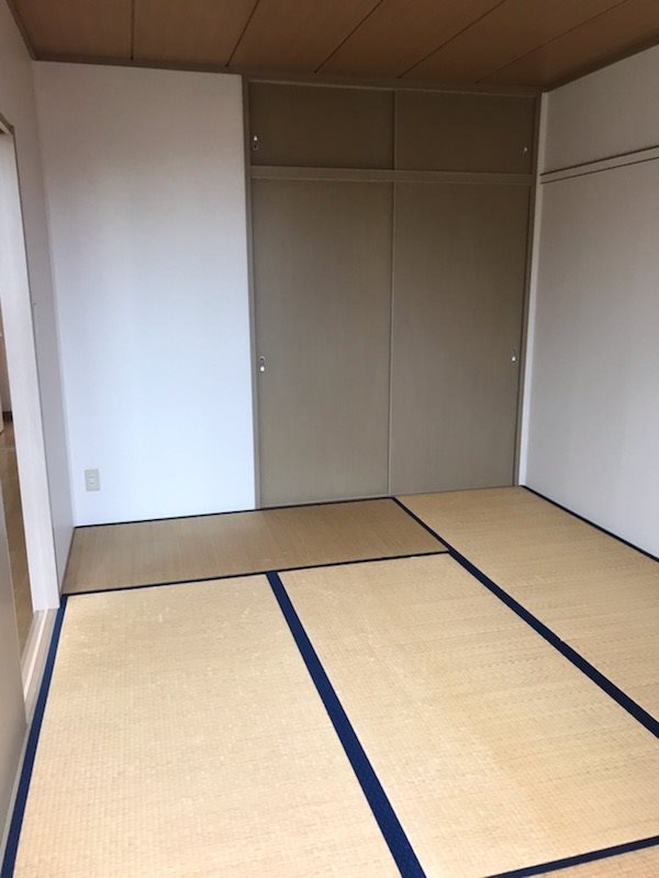 ベッドルーム