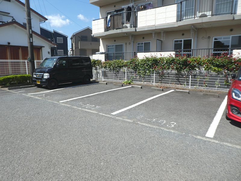 セブン津久井浜Ⅲ 駐車場