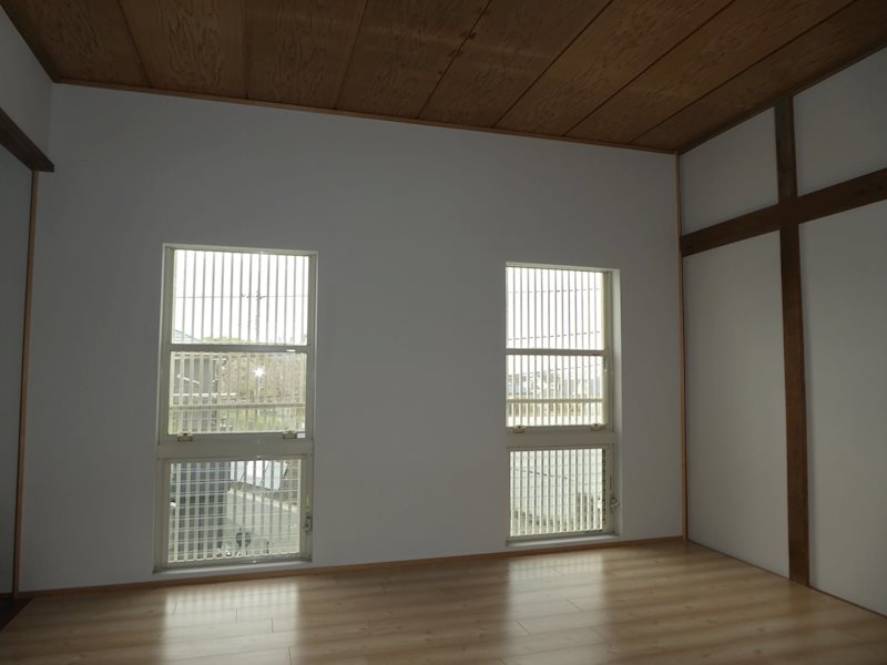 ハイランド1丁目店舗2階 ベッドルーム