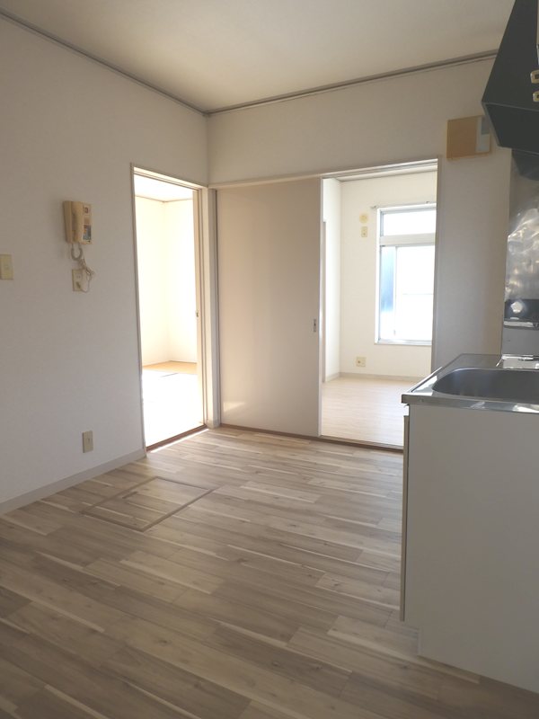 エステートピア明日香 リビング