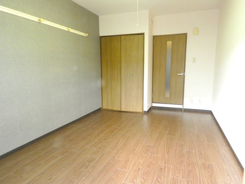 フェイム西ノ京 ベッドルーム