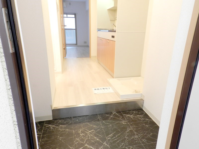 ハウスセゾン四条通 玄関