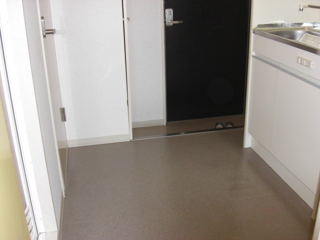 ハウスセゾン鞍馬口 玄関