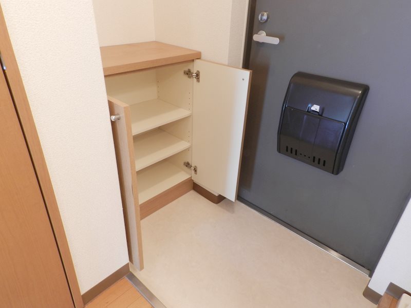 VINGT-SEPTきぬがさ 玄関