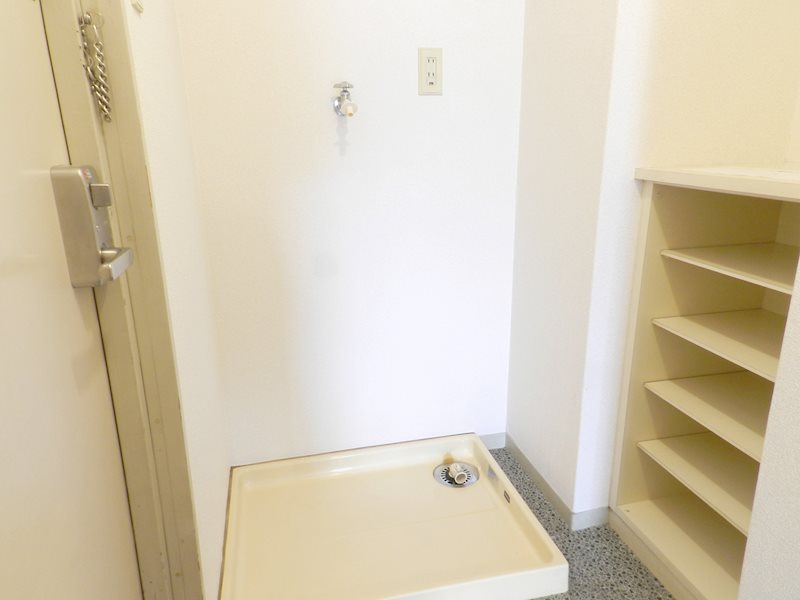 メゾン・ド・リュート 玄関