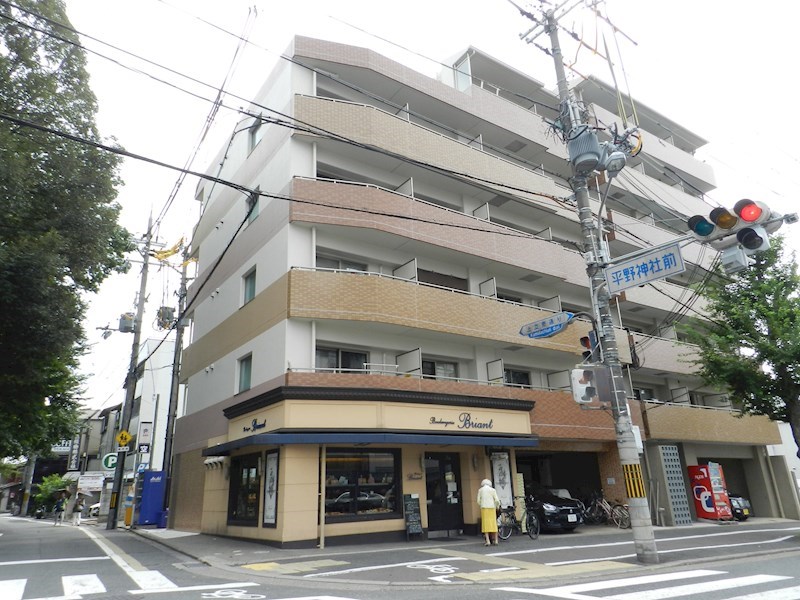 アート衣笠 504号室 外観