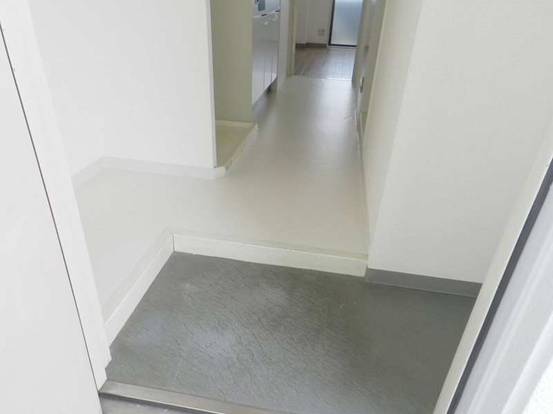 ス・プレール北野 玄関