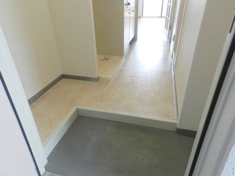 ス・プレール北野 玄関