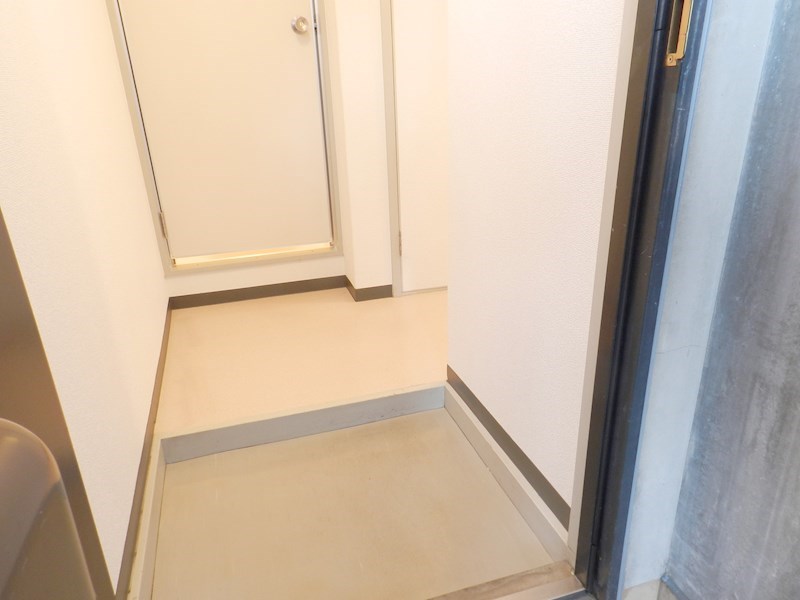 エレガンスコート北山 玄関