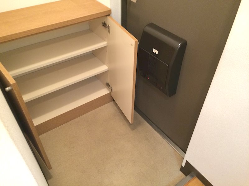 ハウゼ衣笠の杜 玄関