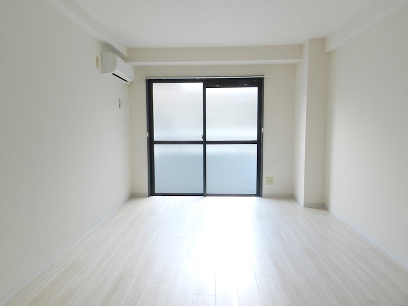 メゾン・エチーフ リビング