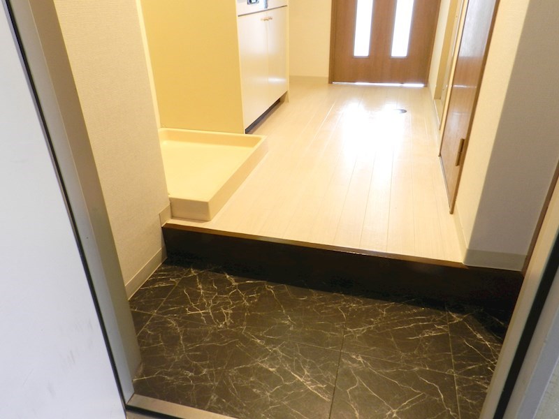 京卓ハイツ 玄関