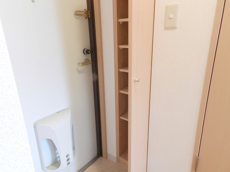 ハウスセゾン四条通 玄関