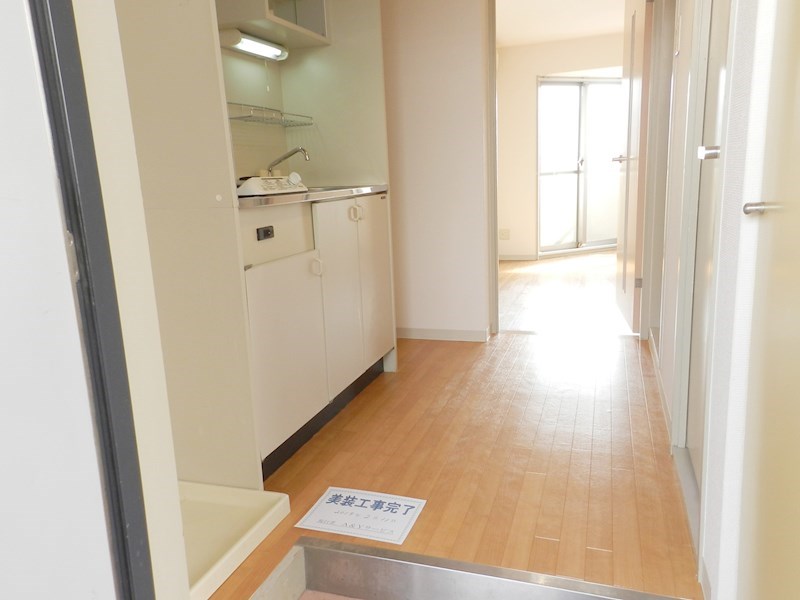 リバーサイド高野 玄関