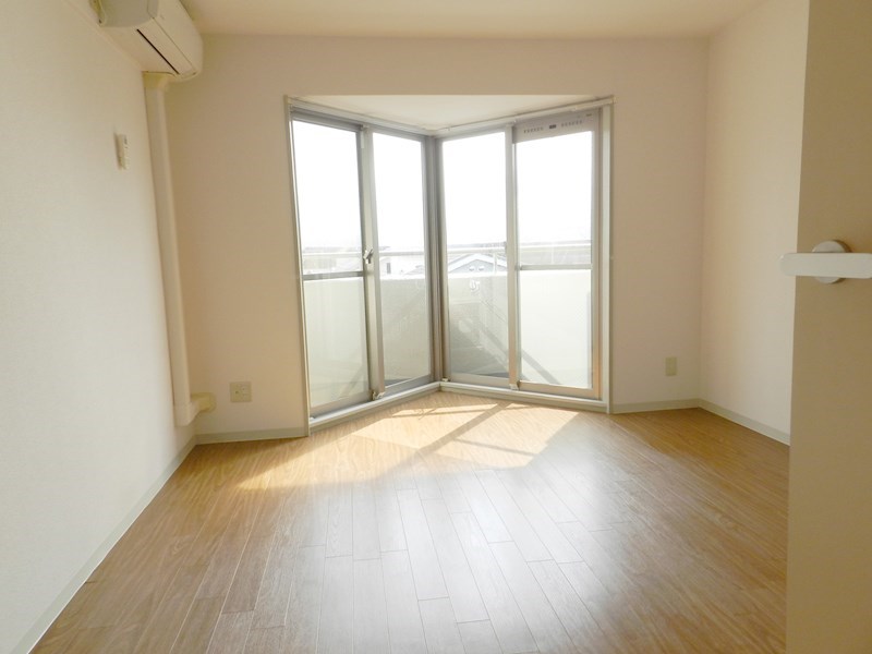 リバーサイド高野 リビング