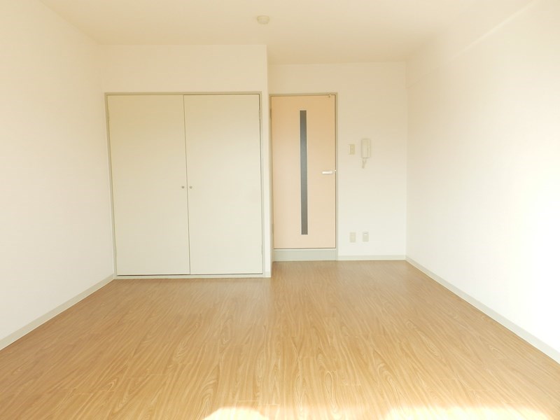 リバーサイド高野 ベッドルーム